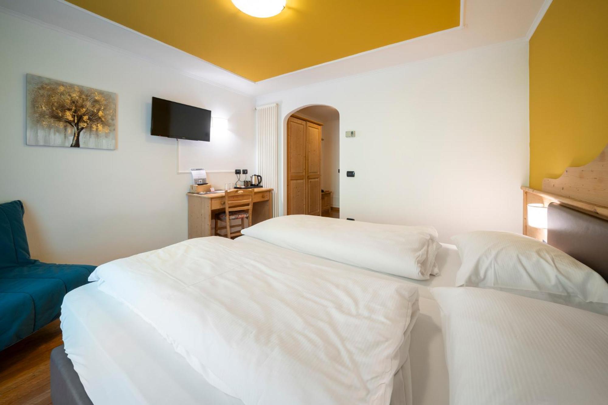 Hotel Erica Тезеро Экстерьер фото