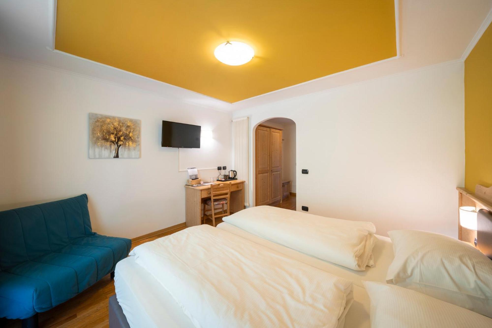 Hotel Erica Тезеро Экстерьер фото